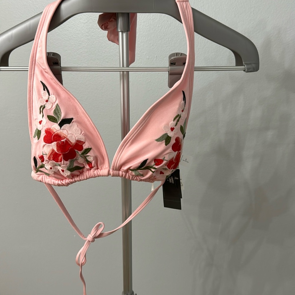 NWT Abercrombie baby pink bikini top Size L
